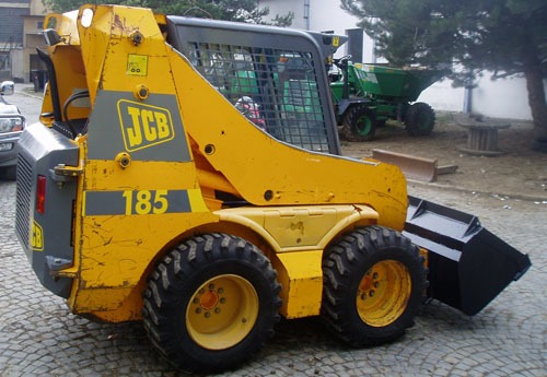Product picture JCB Robot 185 185HF 1105 1105HF Skid Steer Loader Service Repair Manual Download 